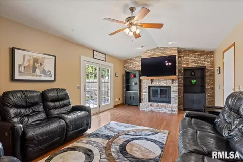 Other - 4084 Hollyhock Dr, Springfield, IL 62711 photo 9 of 19