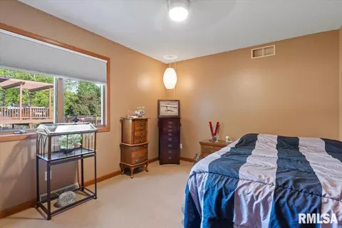 Bedroom - 4084 Hollyhock Dr, Springfield, IL 62711 photo 4 of 5