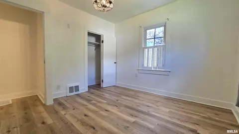 Bedroom - 1907 N 10th St, Springfield, IL 62702 photo 2 of 2
