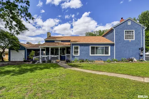 501 W Poplar St, Taylorville, IL 62568