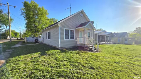Other - 114 Ebony St, Thayer, IL 62689 photo 2 of 8