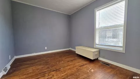 Bedroom - 114 Ebony St, Thayer, IL 62689 photo 3 of 3