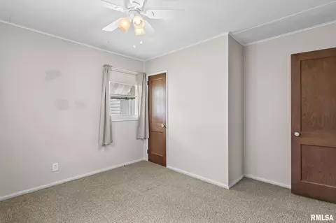 Bedroom - 1605 N 21st St, Springfield, IL 62702 photo 3 of 6
