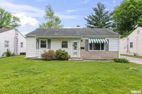 Exterior - 1605 N 21st St, Springfield, IL 62702 photo 1 of 7