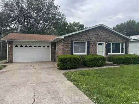 321 N Park St, Rochester, IL 62563