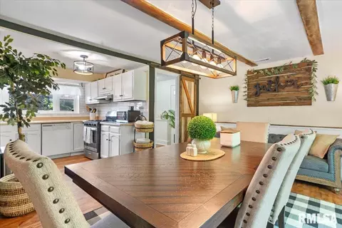 Dining - 24 Sunnyside Dr, Springfield, IL 62702 photo 2 of 5
