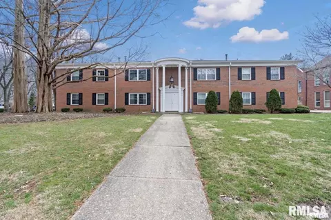 1301 S Douglas Ave, Springfield, IL 62704