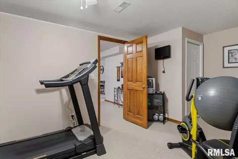 Other - 2429 Glencoe St, Springfield, IL 62704 photo 14 of 21