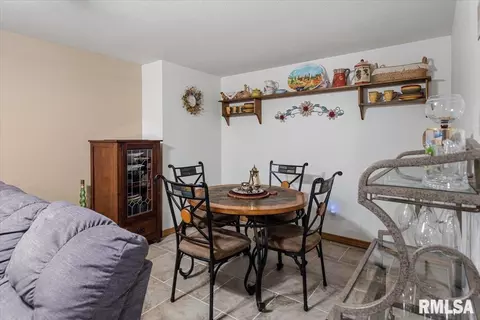 Other - 2429 Glencoe St, Springfield, IL 62704 photo 11 of 21