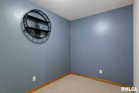 Bedroom - 2429 Glencoe St, Springfield, IL 62704 photo 10 of 10