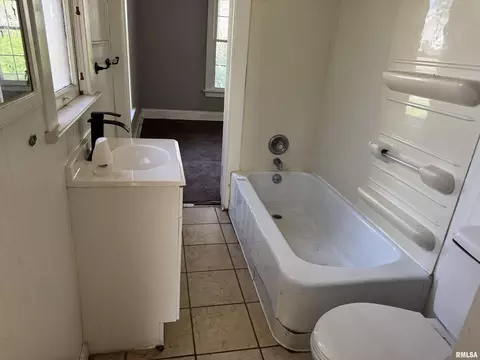 Bath - 1733 S Spring St, Springfield, IL 62704 photo 2 of 3