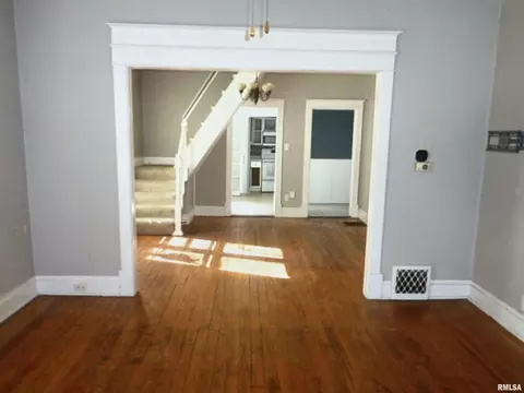 Living - 1733 S Spring St, Springfield, IL 62704 photo 1 of 2