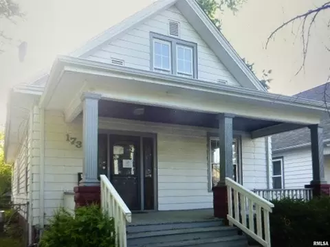 Exterior - 1733 S Spring St, Springfield, IL 62704 photo 2 of 4