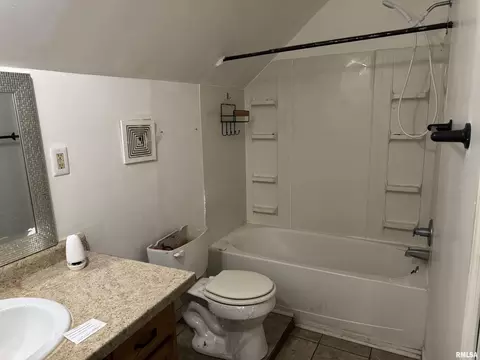 Bath - 1733 S Spring St, Springfield, IL 62704 photo 3 of 3