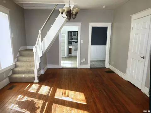 Entry Way - 1733 S Spring St, Springfield, IL 62704 photo 1 of 4