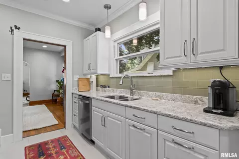 Kitchen - 1807 S Park Ave, Springfield, IL 62704 photo 2 of 5