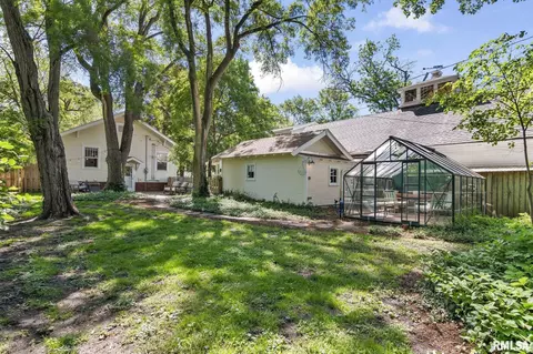 Exterior - 1807 S Park Ave, Springfield, IL 62704 photo 6 of 6