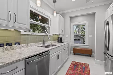Kitchen - 1807 S Park Ave, Springfield, IL 62704 photo 5 of 5