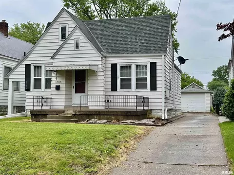 1003 S 21st St, Quincy, IL 62301
