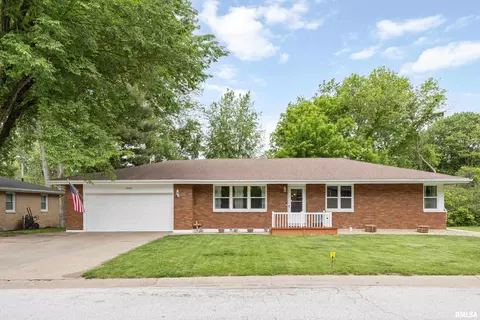 1300 Curtis Creek Rd, Quincy, IL 62301
