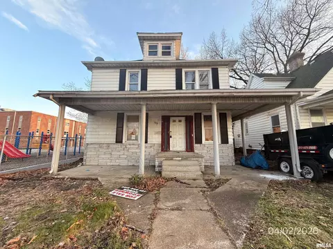 932 W Edwards St, Springfield, IL 62704
