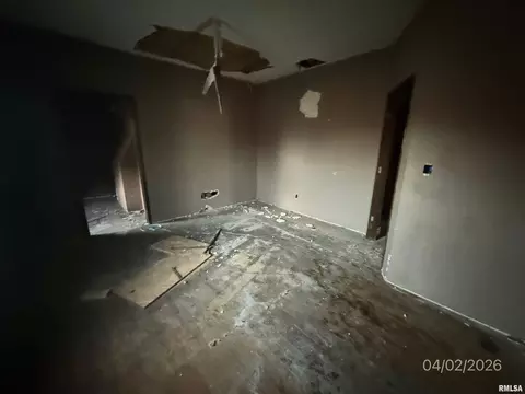Other - 932 W Edwards St, Springfield, IL 62704 photo 2 of 4
