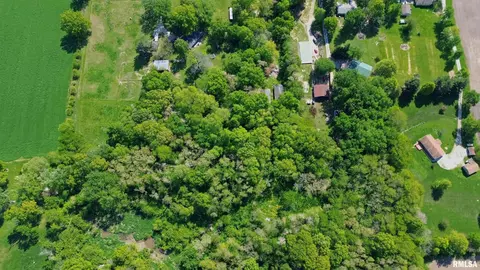 1235 1600 N Rd E, Taylorville, IL 62568