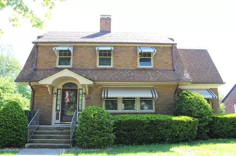 1667 N Prairie St, Galesburg, IL 61401