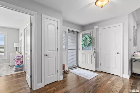Entry Way - 2705 Johnathan Pl, Springfield, IL 62711 photo 2 of 4