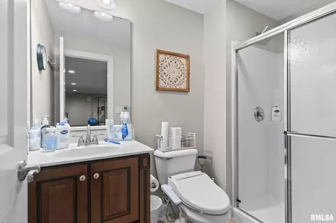 Bath - 2705 Johnathan Pl, Springfield, IL 62711 photo 4 of 4