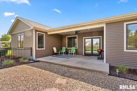 Exterior - 3901 Waterstone Way, Springfield, IL 62711 photo 5 of 12