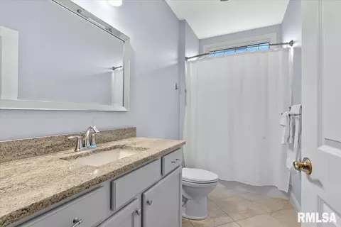 Bath - 3901 Waterstone Way, Springfield, IL 62711 photo 3 of 3
