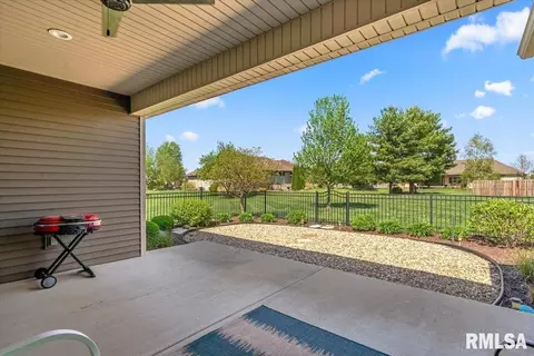 Exterior - 3901 Waterstone Way, Springfield, IL 62711 photo 3 of 12