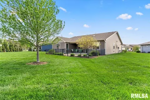 Exterior - 3901 Waterstone Way, Springfield, IL 62711 photo 8 of 12