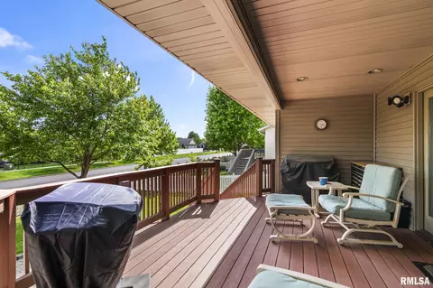 Exterior - 4102 Highbury Dr, Springfield, IL 62711 photo 2 of 4