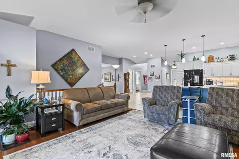 Living - 4102 Highbury Dr, Springfield, IL 62711 photo 1 of 2