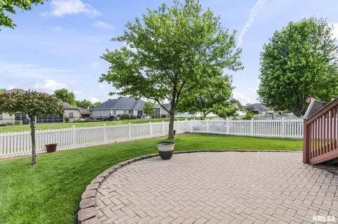 Exterior - 4102 Highbury Dr, Springfield, IL 62711 photo 4 of 4