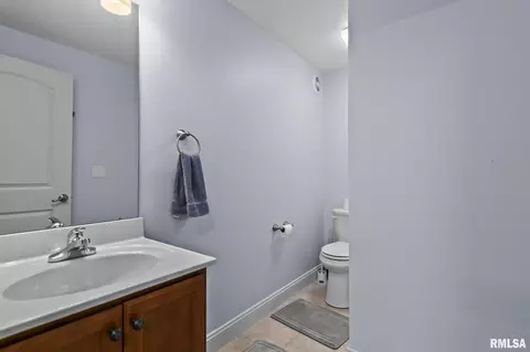 Bath - 4102 Highbury Dr, Springfield, IL 62711 photo 3 of 3