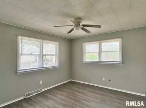 Other - 629 W Washington St, Springfield, IL 62702 photo 4 of 6