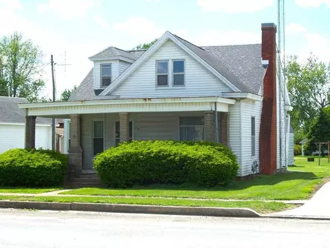 45 N Walnut St, Winchester, IL 62694