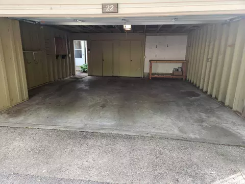 Exterior - 22 Country Pl, Springfield, IL 62703 photo 2 of 2
