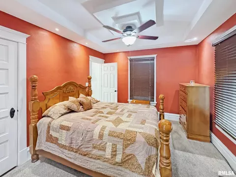 Bedroom - 109 E North St, Mount Sterling, IL 62353 photo 1 of 9
