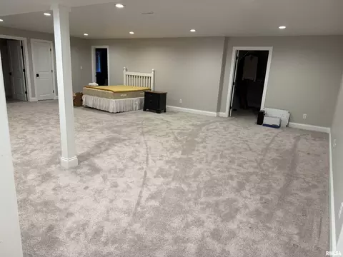 Bedroom - 1508 Dearborn St, Springfield, IL 62711 photo 5 of 7