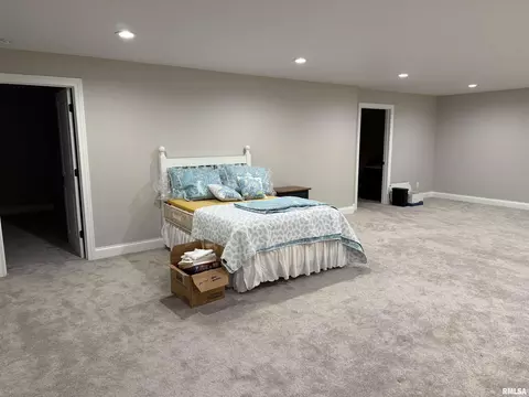 Bedroom - 1508 Dearborn St, Springfield, IL 62711 photo 3 of 7