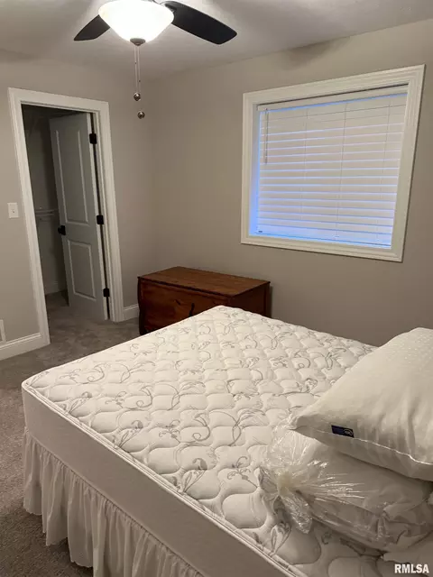 Bedroom - 1508 Dearborn St, Springfield, IL 62711 photo 1 of 7