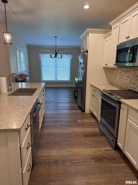 Kitchen - 1508 Dearborn St, Springfield, IL 62711 photo 5 of 5