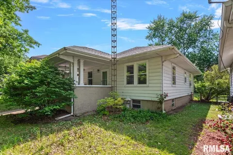 Exterior - 2333 Yale Blvd, Springfield, IL 62703 photo 2 of 8
