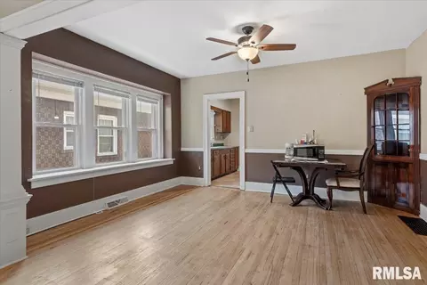 Entry Way - 2333 Yale Blvd, Springfield, IL 62703 photo 1 of 8