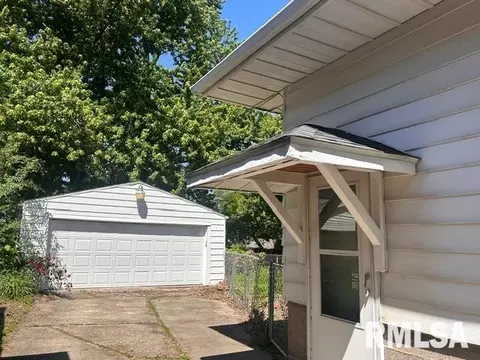 2333 Yale Blvd, Springfield, IL 62703 photo 3