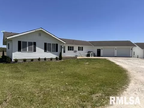 605 Lashmett Rd, Winchester, IL 62694